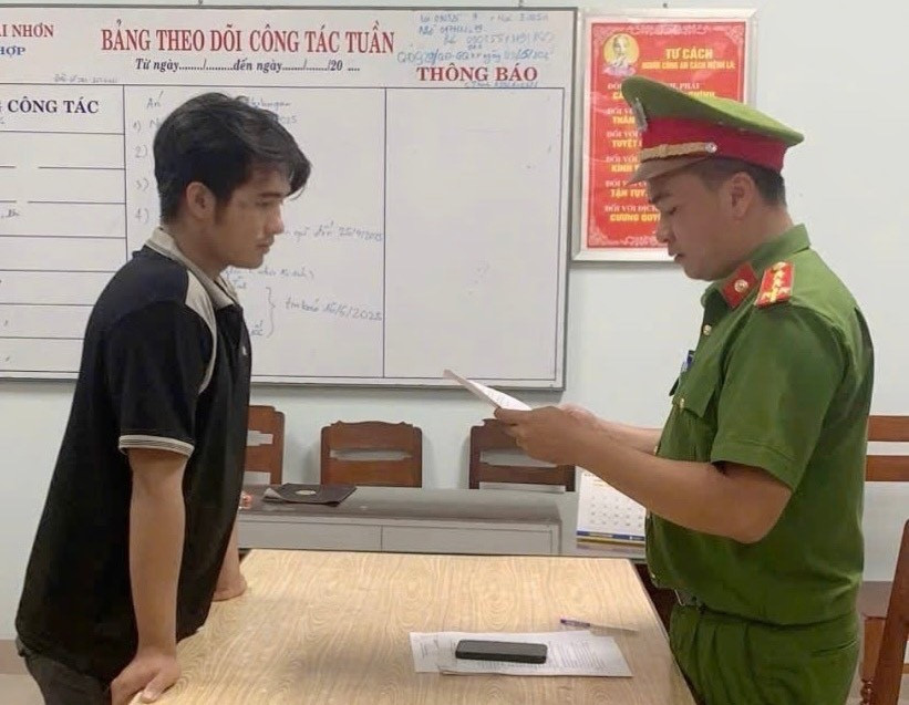 Đối tượng Phạm Tuấn Kiệt tại Cơ quan công an. Ảnh: N.G img-7641-3254.jpg