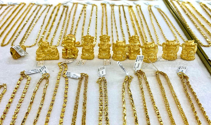Giá vàng trong nước quay lại mốc 118 triệu đồng/lượng vào ngày 6-6. Ảnh: P.V img-1772.jpg