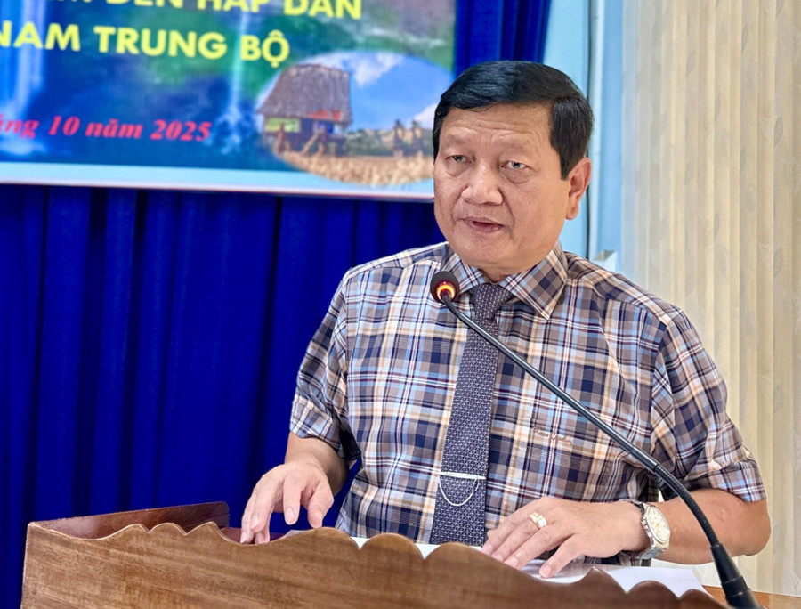 Thạc sĩ Ngô Khắc Ngọc phát biểu tại hội thảo. Ảnh: Hà Duy 1-thac-si-ngo-khac-ngoc-tinh-uy-vien-bi-thu-dang-uy-hieu-truong-truong-chinh-tri-tinh-phat-bieu-tai-hoi-thao-anh-ha-duy.jpg