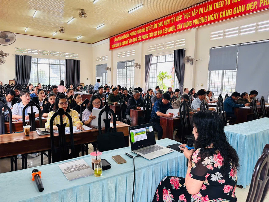 Quang cảnh buổi tập huấn. Ảnh: Bá Bính z6736121697639-fc407e62a08ccf5de61e78e0d41be100.jpg