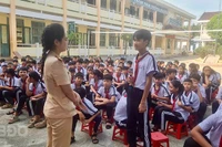 Tuyên truyền pháp luật về an toàn giao thông đường sắt và đường bộ