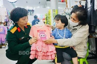 Dang rộng vòng tay, chắp cánh tương lai