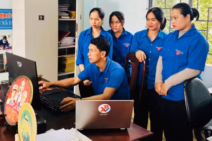 Giữ chuẩn mực trên không gian mạng