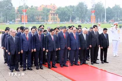 81 năm Quốc khánh: Lãnh đạo Đảng, Nhà nước vào Lăng viếng Chủ tịch Hồ Chí Minh