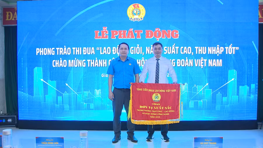 bp-sau-muoi-nam-100-04-48-01still043.png