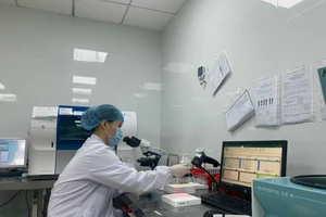 Đối tượng kiểm tra là các cơ sở xét nghiệm đã tự công bố đạt tiêu chuẩn an toàn sinh học. 