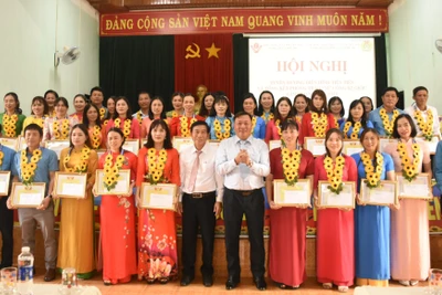 Công ty Cà phê 706 tuyên dương 48 cá nhân điển hình tiên tiến
