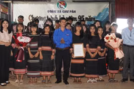 Ra mắt Câu lạc bộ Cồng chiêng làng Krái