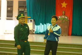 Xã Ia O tổ chức chương trình “Nghĩa tình biên giới, hải đảo”