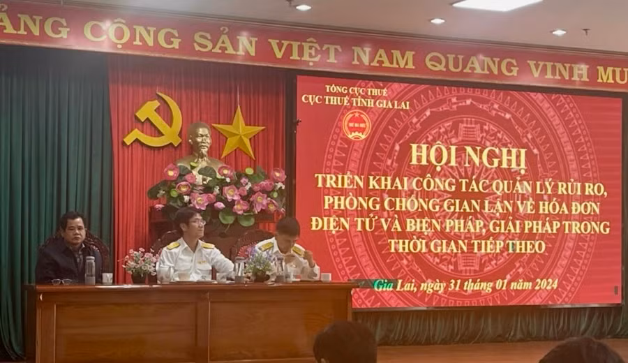 Ngành Thuế tăng cường giám sát, quản lý sử dụng hóa đơn điện tử nhằm phòng chống gian lận, bảo vệ quyền lợi hợp pháp của người nộp thuế. Ảnh: Sơn Ca.