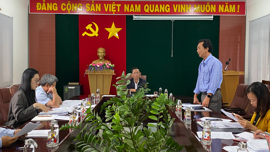 Đồng chí Kpă Đô-Trưởng ban Dân tộc tỉnh ghi nhận ý kiến đề xuất của Báo Gia Lai liên quan kinh phí thực hiện cấp báo cho người có uy tín. Ảnh: Sơn Ca Đồng chí Kpă Đô-Trưởng ban Dân tộc tỉnh ghi nhận ý kiến đề xuất của Báo Gia Lai liên quan kinh phí thực hiện cấp báo cho người có uy tín. Ảnh: Sơn Ca