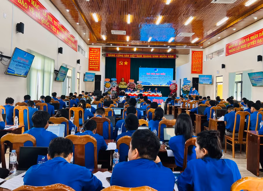 Quang cảnh Đại hội Hội LHTN Việt Nam huyện Mang Yang lần thứ V. Ảnh: P.L