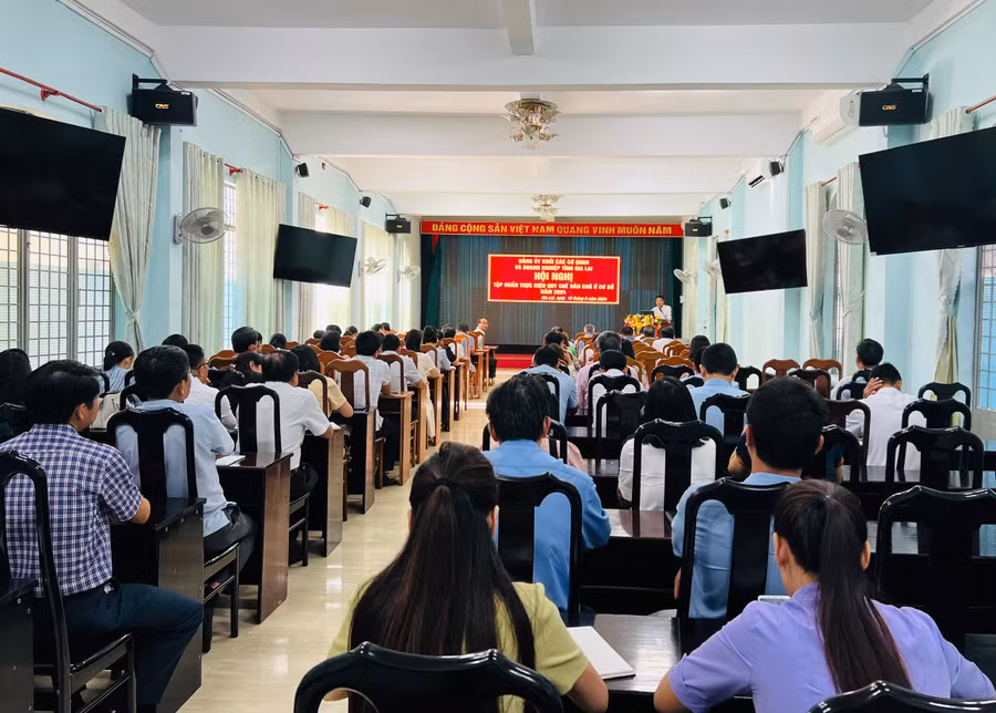 Quang cảnh hội nghị tập huấn. Ảnh: P.L Quang cảnh hội nghị tập huấn. Ảnh: P.L