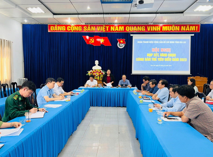 Quang cảnh hội nghị họp xét, bình chọn công dân trẻ tiêu biểu năm 2023. Ảnh: P.L