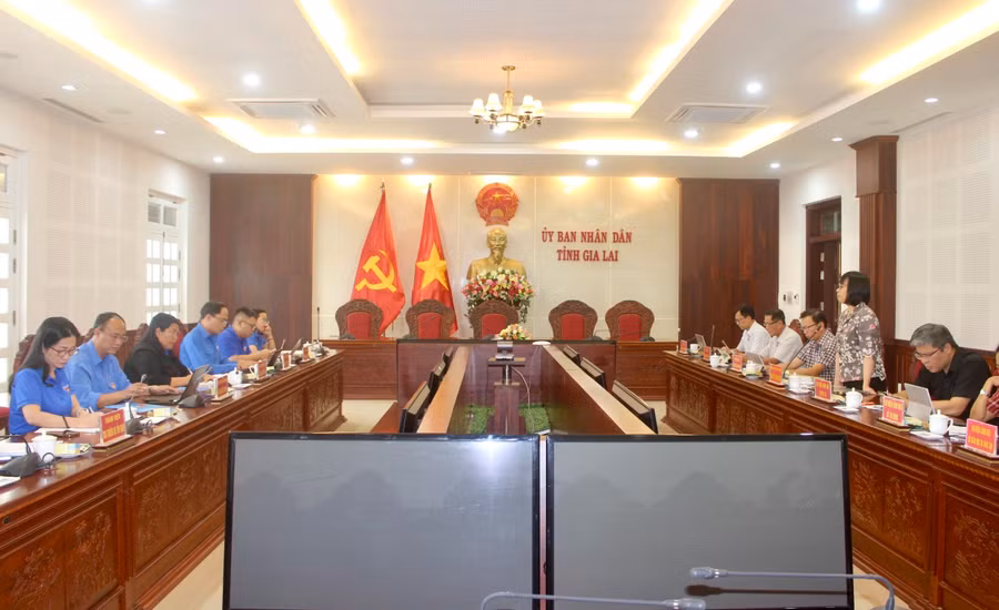 Quang cảnh buổi làm việc. Ảnh: P.L Quang cảnh buổi làm việc. Ảnh: P.L