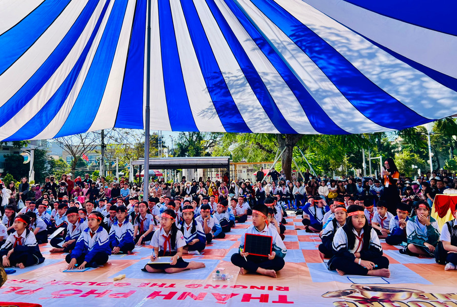 Các thí sinh tham gia hội thi tiếng Anh TP. Pleiku. Ảnh: M.N Các thí sinh tham gia hội thi tiếng Anh TP. Pleiku. Ảnh: M.N