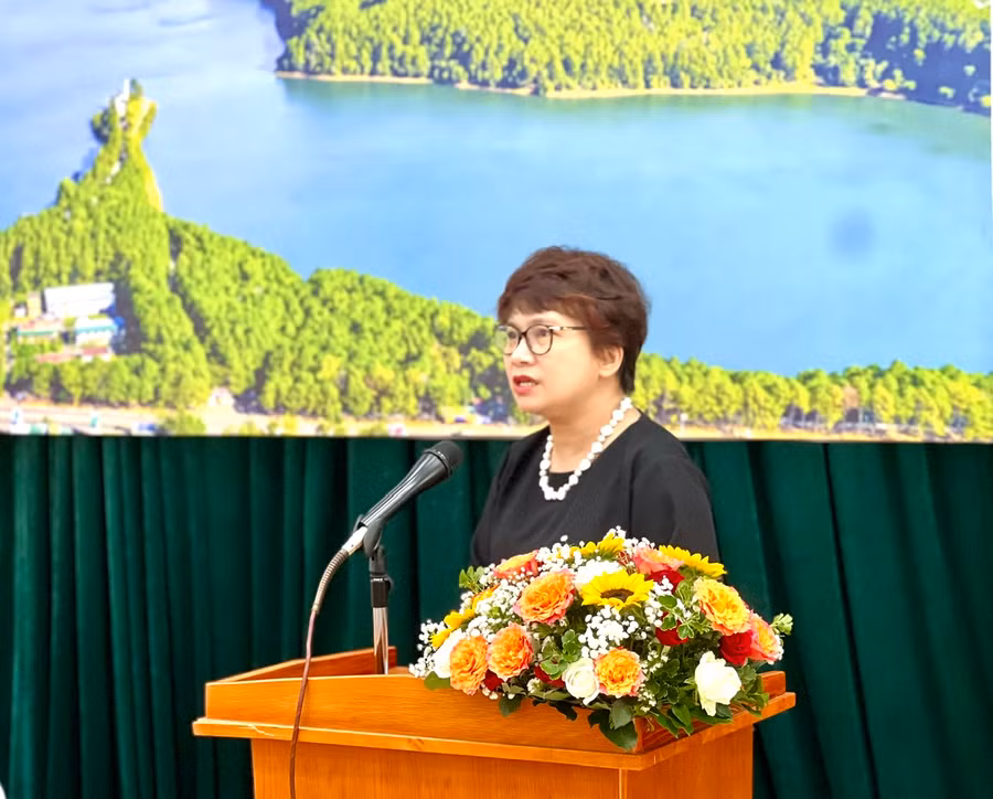 Bà Nguyễn Thu Thủy-Vụ trưởng Vụ Giáo dục Đại học phát biểu tại buổi khảo sát. Ảnh: P.L Bà Nguyễn Thu Thủy-Vụ trưởng Vụ Giáo dục Đại học phát biểu tại buổi khảo sát. Ảnh: P.L