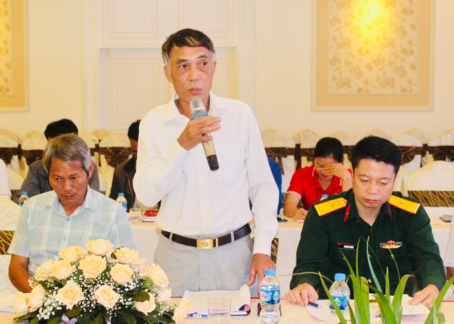 Ông Phạm Duy Chinh-Chủ tịch Hội Chữ thập đỏ huyện Đak Đoa chia sẻ ý kiến tại hội nghị. Ảnh: M.N Ông Phạm Duy Chinh-Chủ tịch Hội Chữ thập đỏ huyện Đak Đoa chia sẻ ý kiến tại hội nghị. Ảnh: M.N