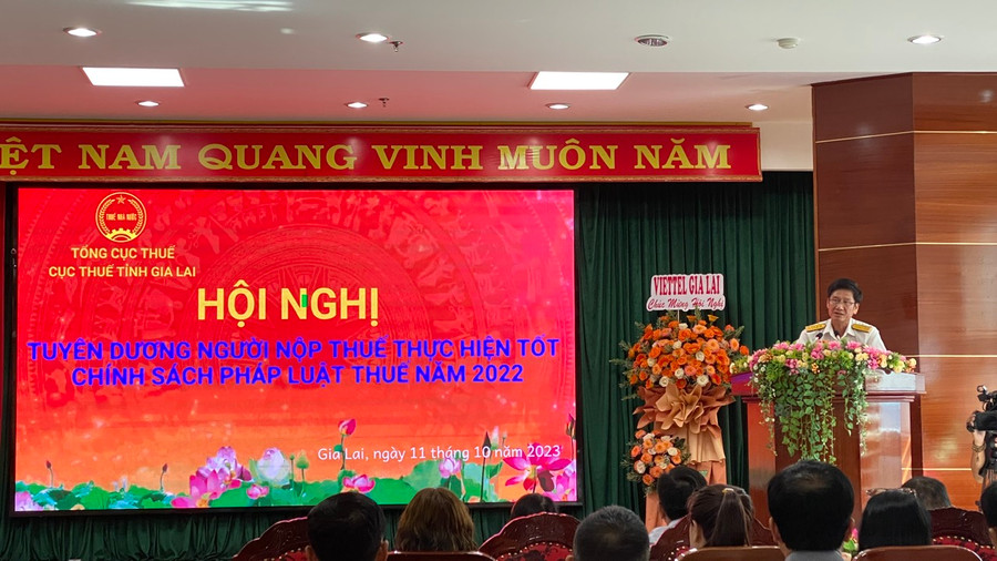 Ông Lê Minh Nhựt-Cục trưởng Cục Thuế tỉnh Gia Lai phát biểu khai mạc hội nghị. Ảnh: Sơn Ca