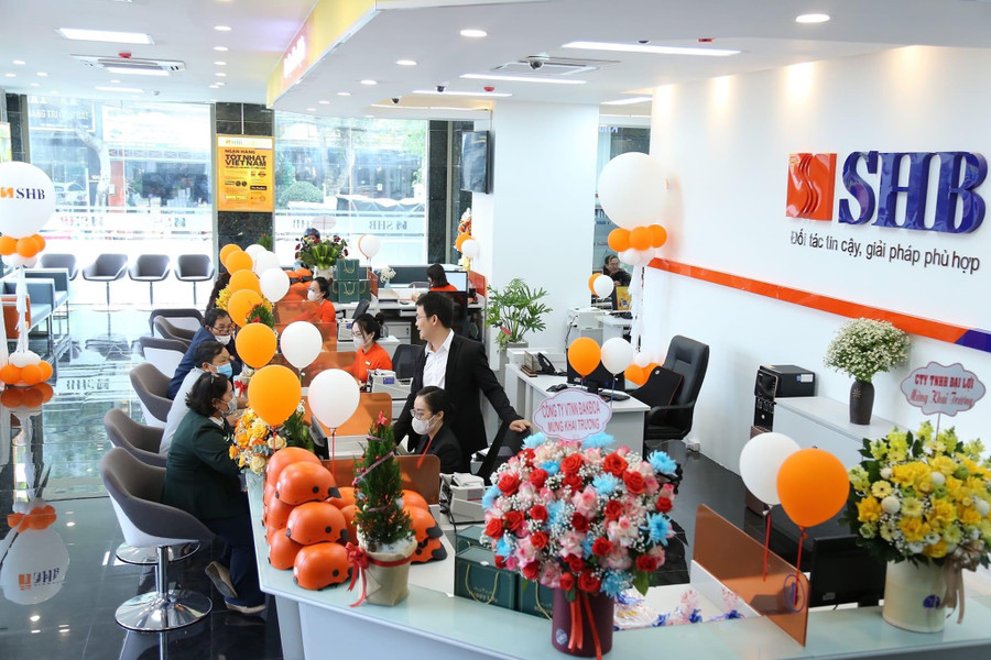 SHB Chi nhánh Gia Lai chủ động xây dựng các giải pháp kinh doanh bám sát tình hình, diễn biến thị trường trong năm 2023. Ảnh: Sơn Ca SHB Chi nhánh Gia Lai chủ động xây dựng các giải pháp kinh doanh bám sát tình hình, diễn biến thị trường trong năm 2023. Ảnh: Sơn Ca