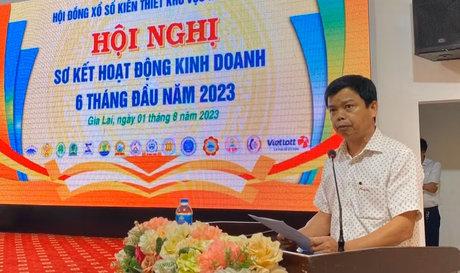 Phó Chủ tịch UBND tỉnh Gia Lai Nguyễn Hữu Quế phát biểu tại hội nghị. Ảnh: Sơn Ca