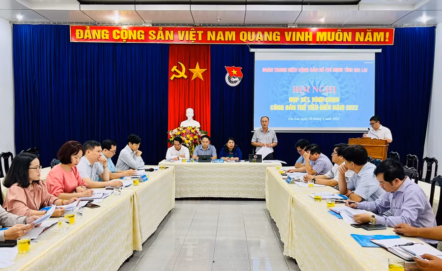 Quang cảnh hội nghị họp xét, bình chọn công dân trẻ tiêu biểu năm 2022. Ảnh: Phan Lài
