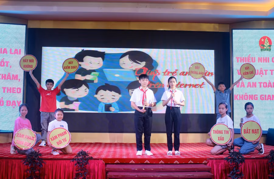 Nhiều thông điệp ý nghĩa được các đội thi thể hiện tại Liên hoan các đội tuyên truyền măng non năm 2023. Ảnh: P.L