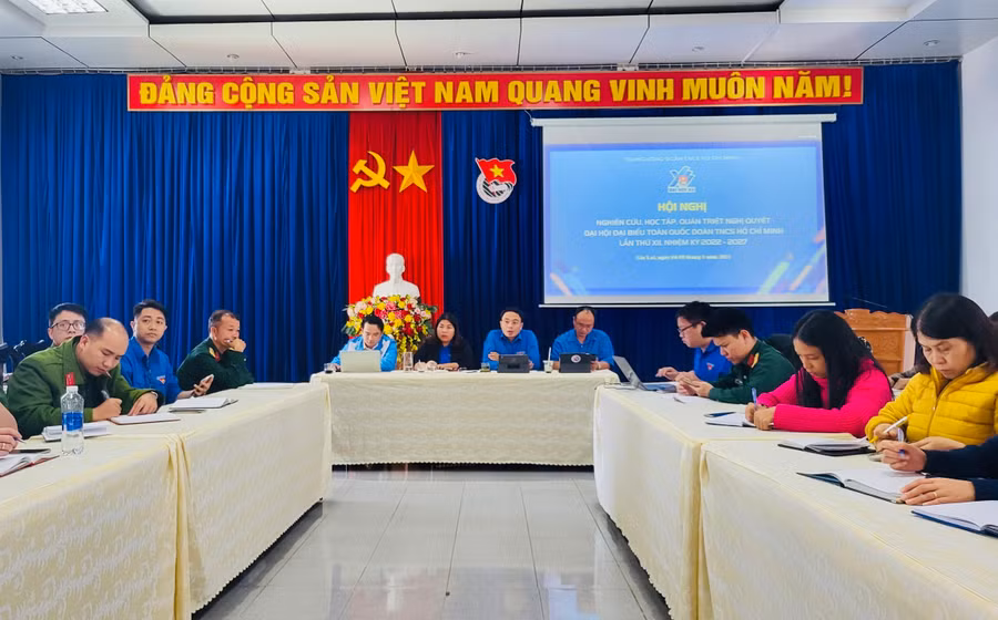 Quang cảnh hội nghị trực tuyến học tập, quán triệt Nghị quyết tại điểm cầu Tỉnh Đoàn. Ảnh: Phan Lài