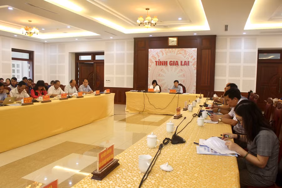 Quang cảnh hội nghị đối thoại tại điểm cầu UBND tỉnh Gia Lai. Ảnh: Phan Lài