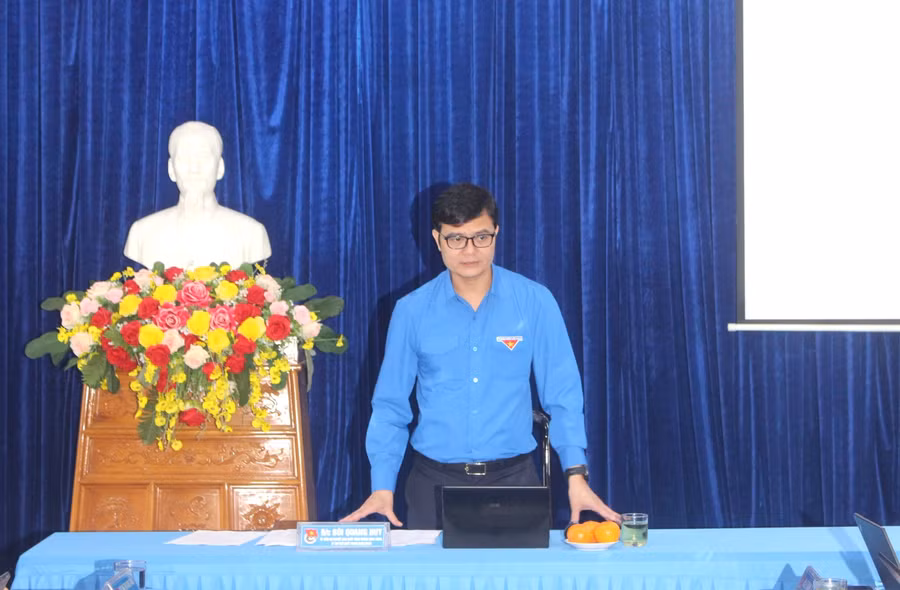 Bí thư thứ nhất Trung ương Đoàn Bùi Quang Huy chủ trì hội nghị. Ảnh: P.L