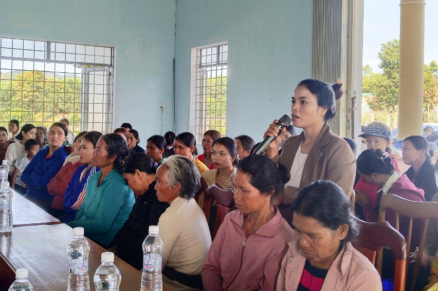 Các đại biểu tham gia ý kiến tại buổi đối thoại. Ảnh: Kim Ngọc Các đại biểu tham gia ý kiến tại buổi đối thoại. Ảnh: Kim Ngọc