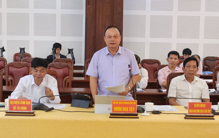 Phó Chủ tịch UBND tỉnh Dương Mah Tiệp phát biểu tại buổi làm việc. Ảnh: Ngọc Sang Phó Chủ tịch UBND tỉnh Dương Mah Tiệp phát biểu tại buổi làm việc. Ảnh: Ngọc Sang