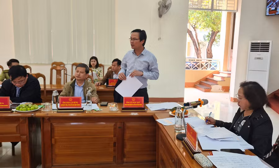 Ông Lê Ngọc Quý-Chủ tịch UBND huyện Ia Grai phát biểu tại buổi làm việc. Ảnh: Ngọc Sang