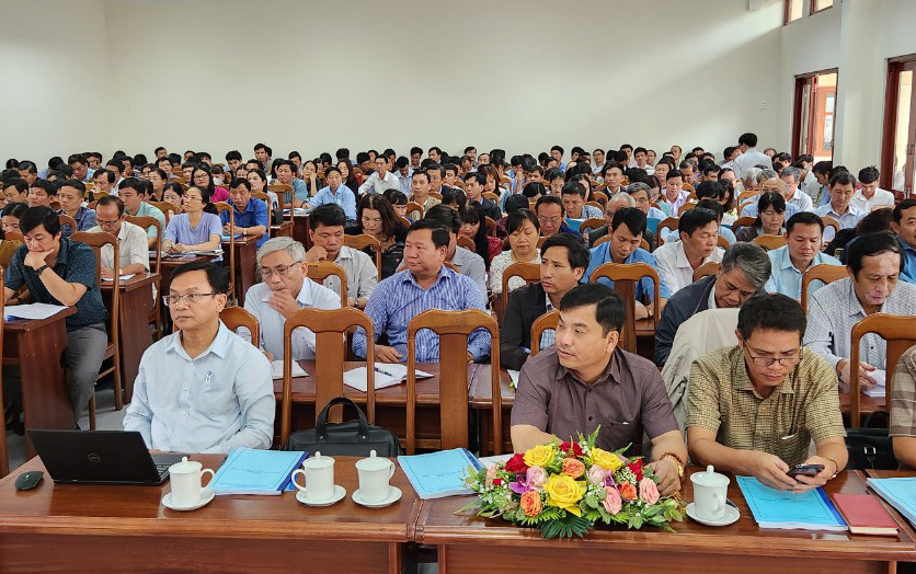 Quang cảnh buổi tập huấn về công tác tổ chức kỳ thi tốt nghiệp THPH năm 2023. Ảnh: Ngọc Sang Quang cảnh buổi tập huấn về công tác tổ chức kỳ thi tốt nghiệp THPH năm 2023. Ảnh: Ngọc Sang