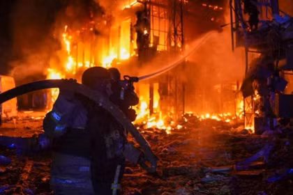 Nga phá hủy kho vũ khí và nhiên liệu của Ukraine