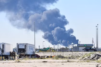 Iran tấn công nhiều mục tiêu quan trọng ở vùng Vịnh