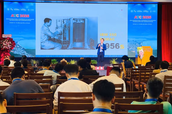 200 đại biểu tham dự Hội nghị quốc tế về công nghệ truyền thông tiên tiến