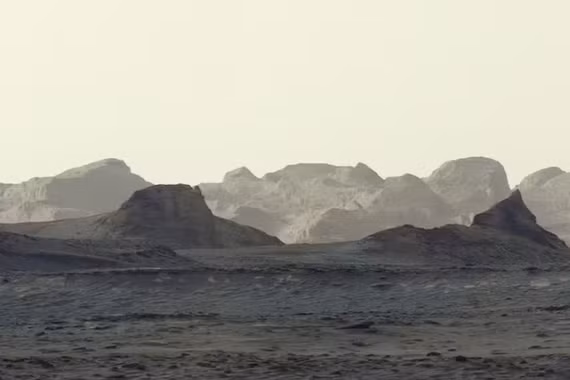 Bình minh trên Sao Hỏa đổi màu kỳ lạ, NASA hé lộ điều bất ngờ