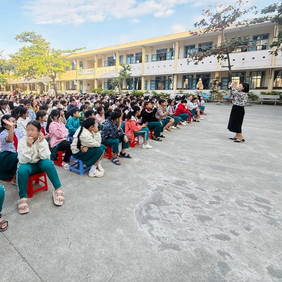 Trang bị kỹ năng sống để học sinh tự tin trưởng thành