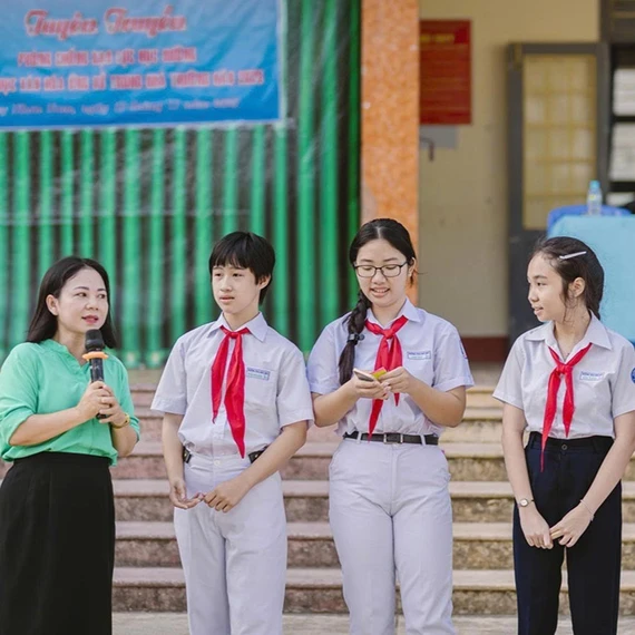 Bạo lực học đường và sự thiếu hụt kỹ năng sống