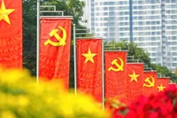 Tự hào về Đảng quang vinh và nguyện một lòng theo Đảng