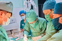 Bệnh viện Quân y 211 cấp cứu thành công ca vỡ khí quản gốc hiếm gặp