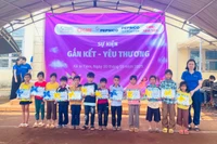Tổ chức chương trình “Gắn kết-yêu thương” tại xã Ia Tiêm