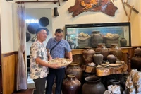 Kể chuyện Kon Tum bằng đồ cổ