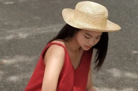 Váy suông, trang phục linen là xu hướng nổi bật mùa nắng