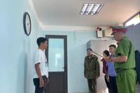 Cơ quan Cảnh sát điều tra Công an tỉnh Gia Lai thực hiện lệnh bắt bị can Nguyễn Hồng Vũ (SN 1985, trú tại phường An Khê) về hành vi gây tai nạn giao thông chết người rồi bỏ trốn và nhờ người khác nhận tội thay