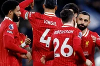 Mãn nhãn trận cầu 9 bàn, Liverpool 'vùi dập' Tottenham vững ngôi đầu