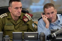 Israel ồ ạt điều 100 chiến đấu cơ, Iran tuyên bố 'chống trả thành công'