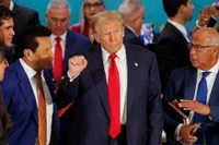 Ông Trump nhận dự báo 'chắc thắng', bà Harris chuẩn bị đối phó