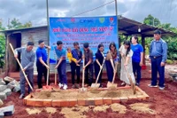 Xây dựng “Nhà nhân ái” cho trẻ em nghèo xã Chư Sê